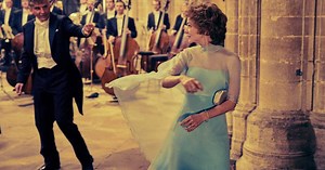 6 ρομαντικές ταινίες και σειρές που μπορείτε να δείτε στο Netflix