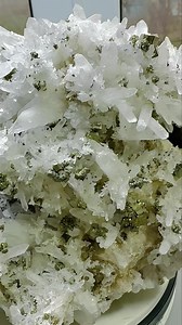 Clear quartz and chalcopyrite symbiosis specimen🌈👍 #crystal #specimen | SD Crystal