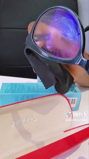 Fix Scratches Instantly with Jue Fish Lens Remover