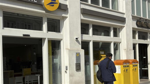 La cyberattaque qui a touché La Poste « a baissé en intensité » mais « se poursuit »