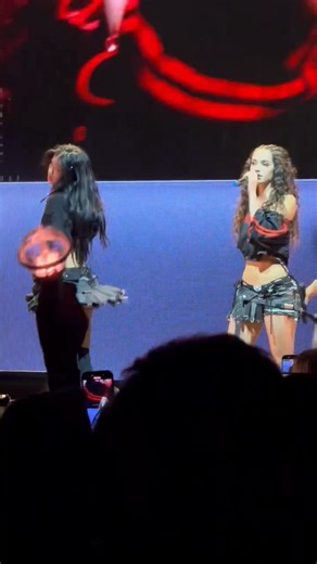this sodani moment 🥹💗 #KATSEYE #KATSEYE_in_Toronto #BEAUTIFULCHAOSTOUR | jaedthoughts
