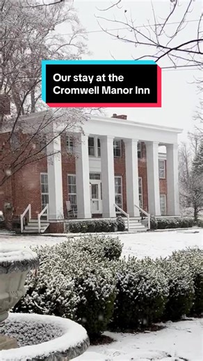 A Magical Holiday Escape at the Cromwell Manor Inn! 🎄✨🐾 Step inside this historic, cozy B&B just 60 miles north of NYC! From clawfoot tubs to real fireplaces, pet-friendly rooms, and a delicious made-to-order breakfast, @Cromwell Manor Inn is the ultimate getaway. And it’s super LGBTQ -friendly. Jasper gave it two paws up! 🐶 This charming inn blends historic character with modern comforts. The rooms are beautifully decorated with period antiques, the shared spaces are inviting and full of lit