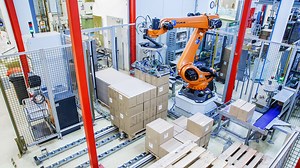 Palletising robot provides labour savings | KUKA Switzerland