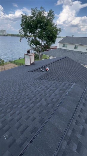 GAF Timberline HDZ Charcoal Roof Overlooking Lake Conroe Tx