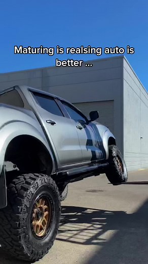 Tell me I’m wrong 🥱😵‍💫 #np300 #OscarsAtHome #navara #fourby #4wd #6inch35s #flex #WA