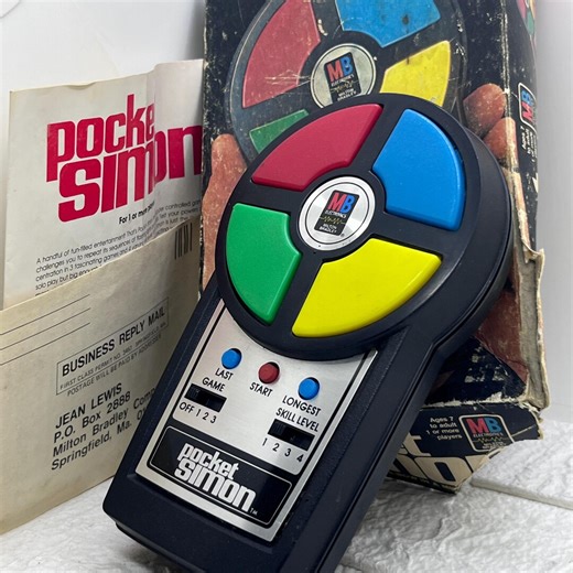 Vintage 1980 Pocket Simon Handheld Electronic Memory Game by Milton Bradley - Etsy