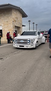 1.5M views · 27K reactions | Bagged Ford F-450 Platinum Dually #sickslammedtrucks #baggeddually #f450platinum | SICK Slammed Trucks | Facebook
