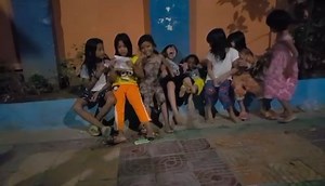 4.5K views · 787 reactions | A 20 second laughter test: I was trying to take a group photo but these little ones could not hold it together. I cannot watch this without laughing out loud. Seriously... Try it. See if you can watch this without a decent laugh... but with the volume turned up as the screams make this. Then maybe send to someone who needs a good laugh. (We all know that someone). | Scott Neeson | Facebook