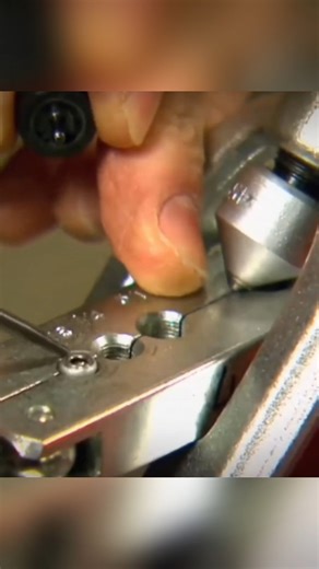 Htl Hongtu on Instagram: "Demonstration of the use of two brake pipe expansion tools. Explore more: www.htlhongtu.com #automotivetools #fypyou ##viralvídeo #brakepipe"