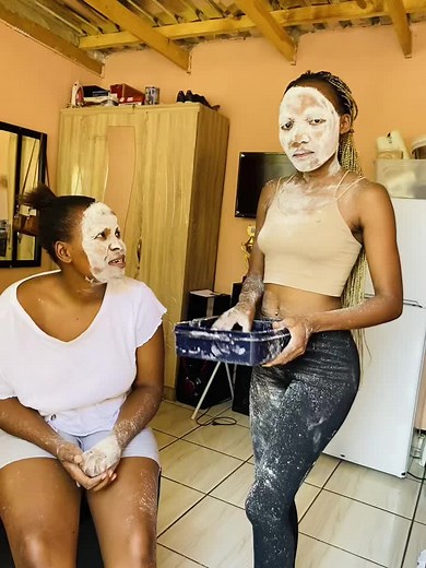 Creative Body Powder Application Techniques