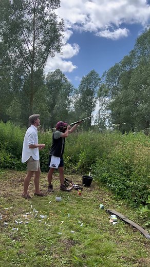 Summer shooting #simulatedclayshooting #simulatedgame #simulatedgameshooting #sim #gameshooting #clays #pheasants #rangerove #fyp #shooting #shoot #snapshooting #shootinggame #shootingguide