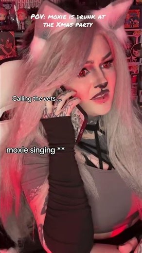 #loona #helluvaboss #cosplay #moxie #merrychristmas • MithicallStarr •