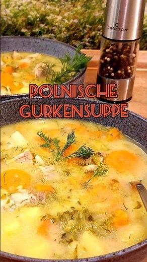 Polnische Gurkensuppe mit Schälrippchen • Ein sättigendes und wärmendes Herbstgericht