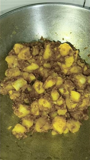 Aloo ki pahadi sukhi sabji recipe #cooking #food #pawarholakhalidhobijatimere