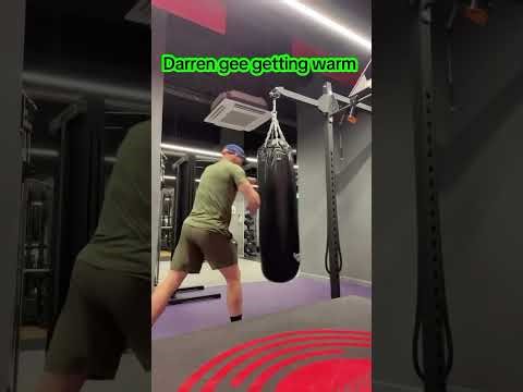 Darren gee boxing training for Sam walker