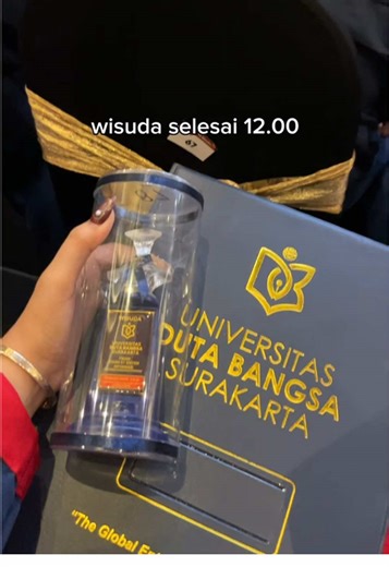 Ucapan Happy Graduation dan Lamaran Wisuda