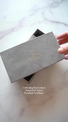 Unboxing one of our staple necklace styles with @Amy ♡ ⭐️ Save this to your jewelry inspo! #DiamondClover #PendantNecklace #GoldNecklace #GoldJewelry #JewelryTrends #JewelryFavorites Gold & Diamond Pendant Necklace | Ferkos Fine Jewelry