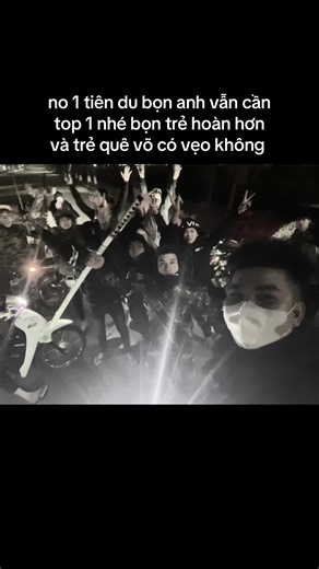 bọn trẻ hoàn sơn và trẻ quễ võ gặp đội anh cứ chạy thôi chán mấy em lắm#thapcamtiendu #xuhuong