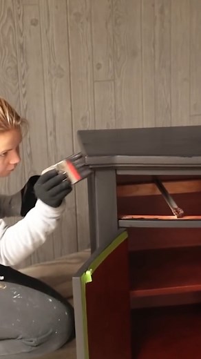 18K views · 447 reactions | Transforming a Dresser With DARK Paint #flippingfurniture #FurnitureDesign #furnitureflip #furnitureflipper | Furniture Flipping Teacher | Facebook