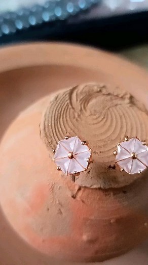 12 reactions | A pearl necklace is classic jewelry piece ,which can never go out of fashion  ₹699+shipping Shell pearls with earrings To buy call/ Whtsaap 9810129728 Shipping worldwide! . . . . . . . . #ojasjewels® #pearls #pearls #pearlnecklace #pearlearrings #earring #fashionjewelry #officewear #classic #royal #necklace #summervibes #evergreen #beautiful #design #elegant #stylish #jewelryshop #jewelrybrand #shopnow | Ojas jewels | Facebook