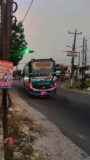 Antar Kota Antar provinsi #bismania #comunity #fypシ゚ #Viral #nostagia #indonesia🇮🇩 #transsumatra #mercedesbenz #pmtoh #comunityday #mania