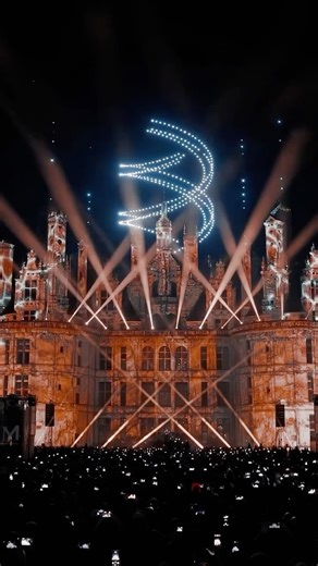 75K views · 190 reactions | @michaelcanitrot took over the legendary Château de Chambord in France, transforming one of the world’s most iconic castles with his @monumental.tour project. 8,000 people experienced a historic night with a breathtaking show like never before ID - Change - Michael Canitrot & Roland Clark | Deep Tech Minimal | Facebook