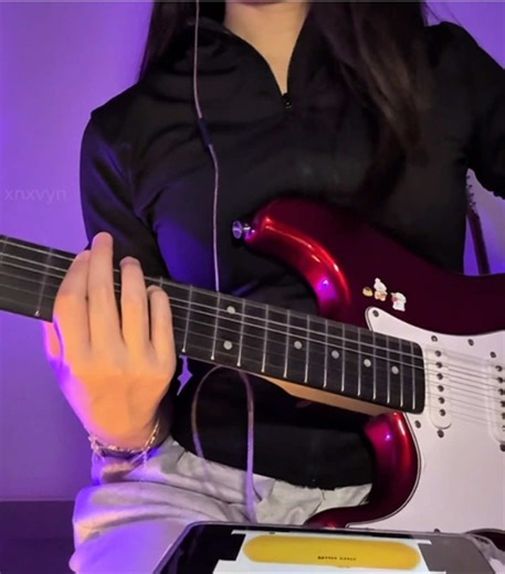 Cover of Runaway Baby by Bruno Mars on Guitar