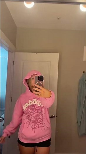 Pink Sp5der Hoodie Review | Bold Streetwear Style by NY American Jacket