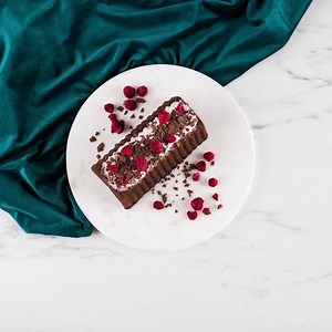 Wer auch immer der Backprofi 🧑‍🍳 eurer Familie ist, mit der richtigen Schüssel kann der nächste Kuchen nur ein Hit werden! 🍰🥳 tupperwa.re/mixprofis | Tupperware Österreich