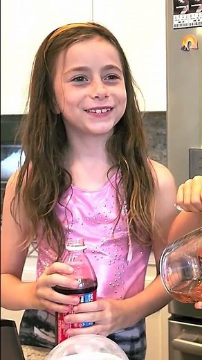 Homemade ICEE Kits tested by McFour Arabella & McFive Circus Isabelle