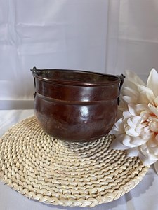 Large Vintage Copper Pot With Handle – Rustic Cauldron – Farmhouse Kitchen Decor – Unique Planter - Etsy