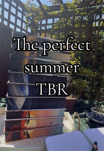 Name a better combination than sunshine and a stack of books. Which of your beautiful special editions are you going to be venturing outside with this summer? ☀️📚 #specialeditionbook #summerreading #johngwynne #christopherruocchio #davidwragg