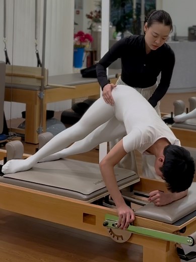 Exploring Chinese Male Ballet Dancers