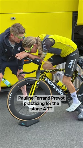 TdFF stage 2. Pauline Ferrand Prevot getting in some practice time for Tuesday’s time trial.