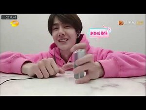 【王一博CUT】耶啵素颜上线大变魔术！叼着扑克牌太可爱了《天天云时间》EP1