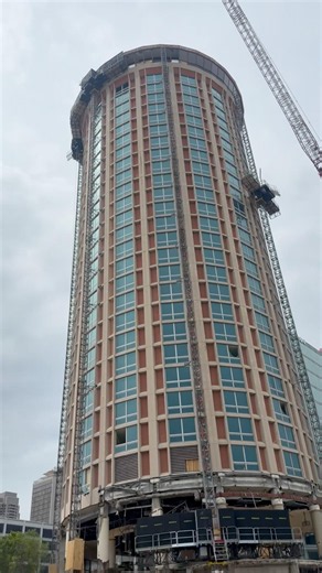 Millennium Hotel Demolition | Staging The Floor-By-Floor Teardown | St. Louis [05/29/26]
