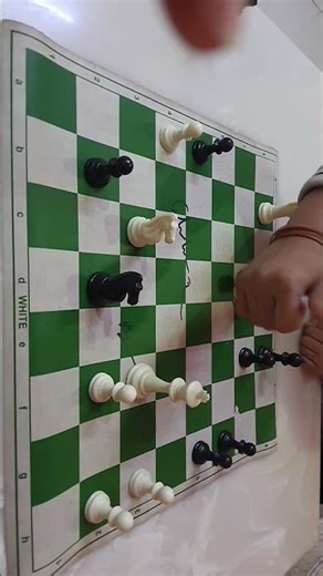 #chess #find the best move #puzzle 378 #youtubeshorts #trending #viral #MONTEGAM DIREÇÃO 😈😈🧿♟️♟️♟️♟️