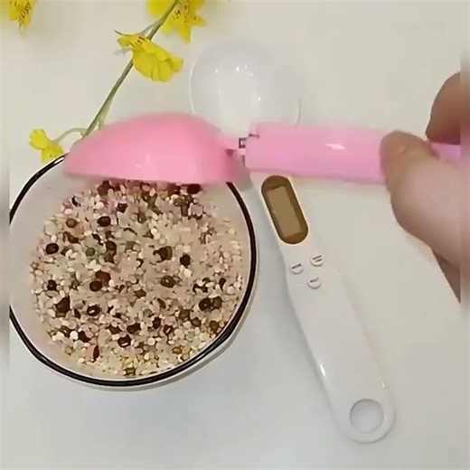 Digital Measuring Spoon with LCD Display | Smart Kitchen Tool