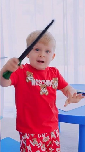 Oliver Becomes a Wizard - Magic Ball Surprise!