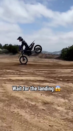 Mind-Blowing Dirtbike Jump: Awe-Inspiring Skills and Tricks