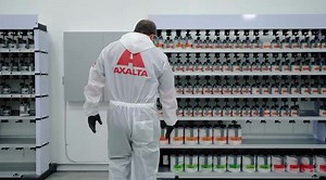 99K views · 527 reactions | Earlier this year Cromax XP was used to paint the vibrant ElectroLight color onto the car displayed at the Axalta Injector Daytona International Speedway. This weekend William Byron’s No. 24 will have the same paint and look for the Pocono Raceway doubleheader! #Axalta24 | #Throwback | Axalta Racing | Facebook