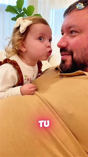 🤣 El gran secreto de mamá: "¡Tu dinero y tu barriga son del mismo tamaño!" 💰🤰😂 #Shorts