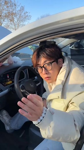 9.2K views · 61 reactions | Prevent tire blowouts! Install tire pressure monitoring caps to avoid malfunctions! #car #driving #drivingtips | Driving Tips | Facebook