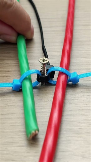 Amazing Zip Tie!! #knot #rope #ropetutorial #diy #knottying #knottutorial #fyp #reelsviral #foryoupage #tent #usa #reels | Knot Tricks