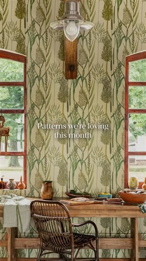 7.5K views · 310 reactions | Take a look at the beautiful patterns that are catching our eye right now  Patterns included: 1. Kashmar, Jane Churchill 2. Nettle, Beata Heuman 3. Espalier, de Gournay 4. Peace and Music, Mind the Gap 5. Cumulus Sol, Josephine Munsey 6. Spice Market, No.9 Thompson 7. Flower Box, Pomily Prints x Haines #homesandgardens #pattern | Homes & Gardens Magazine | Facebook