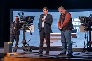 13K views · 429 reactions | Have you experienced something similar in your life? When you read your Bible, read it on purpose. Reading scripture daily is so important because it’s practicing the discipline of taking the time to stop and open your heart to the Lord. Ask God to reveal Himself to you through it and deepen your desire to read His Word. Discover how this habit changed Dave Embry's life. Find the full episode here: https://bit.ly/4asHd9r | Allen Jackson | Facebook