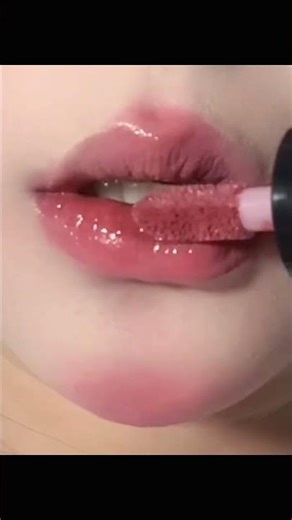 Natural Nude Lip Gloss Try-On 🤎