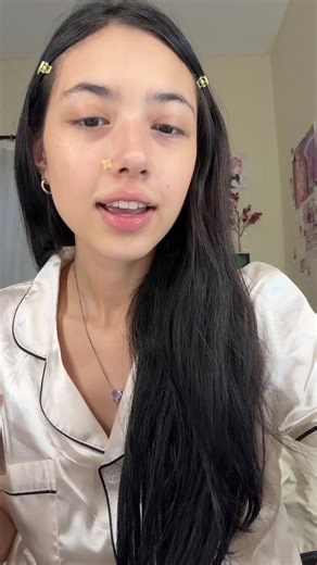 Ouça a opinião sobre a maquiagem da Ruby Rose