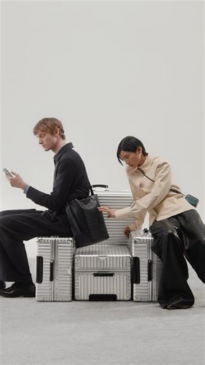 Seamless transitions. Reinterpreting a classic design, the RIMOWA Groove Sliding Hobo Bag embodies versatility and refined style. Made for effortless on-the-go lifestyle, it’s a timeless essential, adapting to multiple attitudes. Explore the modern mobility of the new Groove collection at rimowa.com/groove-collection/. | RIMOWA