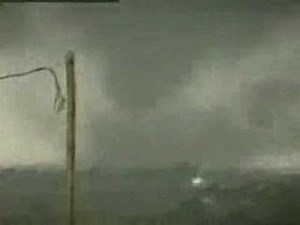 KAKE Greensburg Tornado: OU/UMass X-Pol Mobile Radar Story